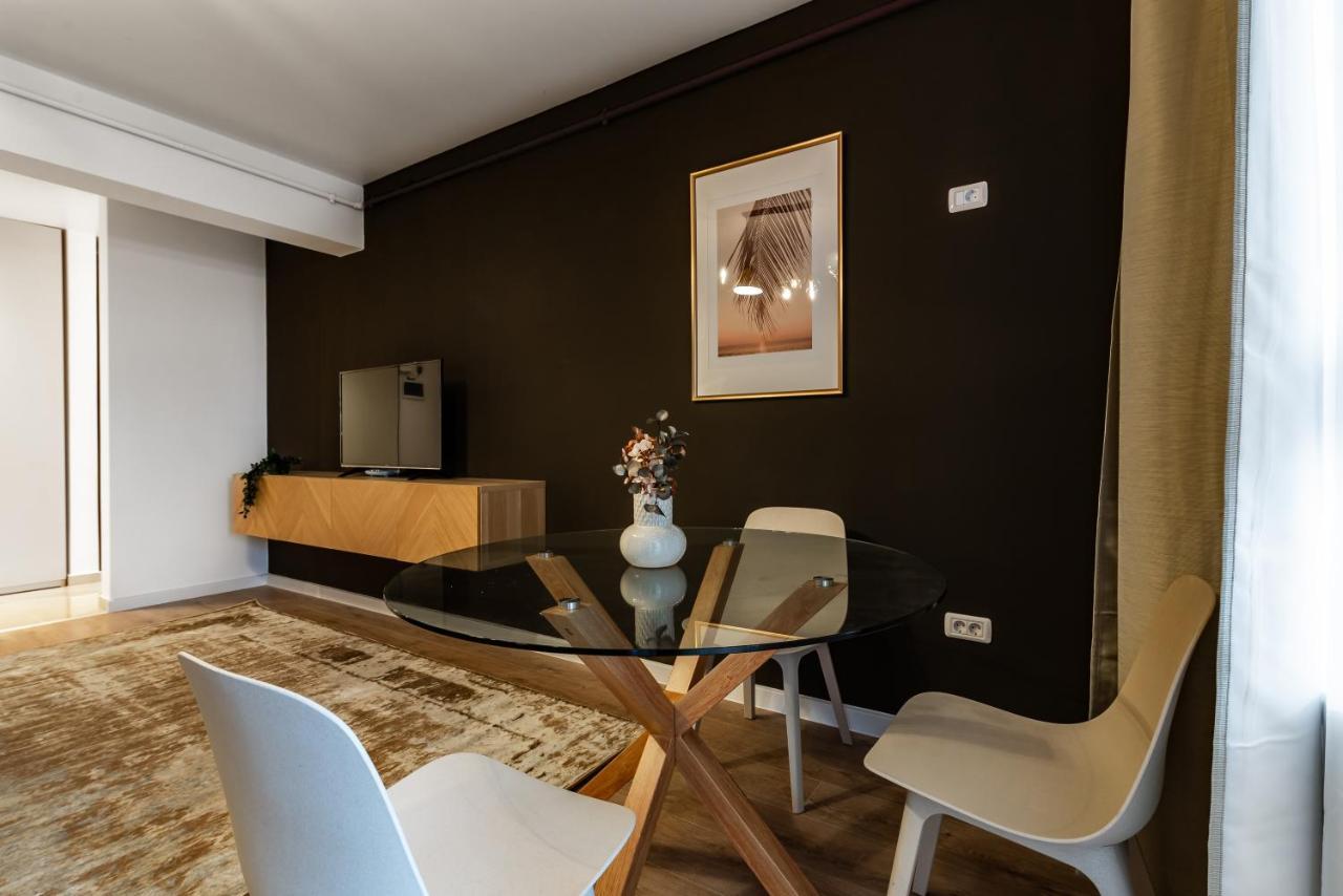 Central Spacious Apartment 506 Bukares Bagian luar foto