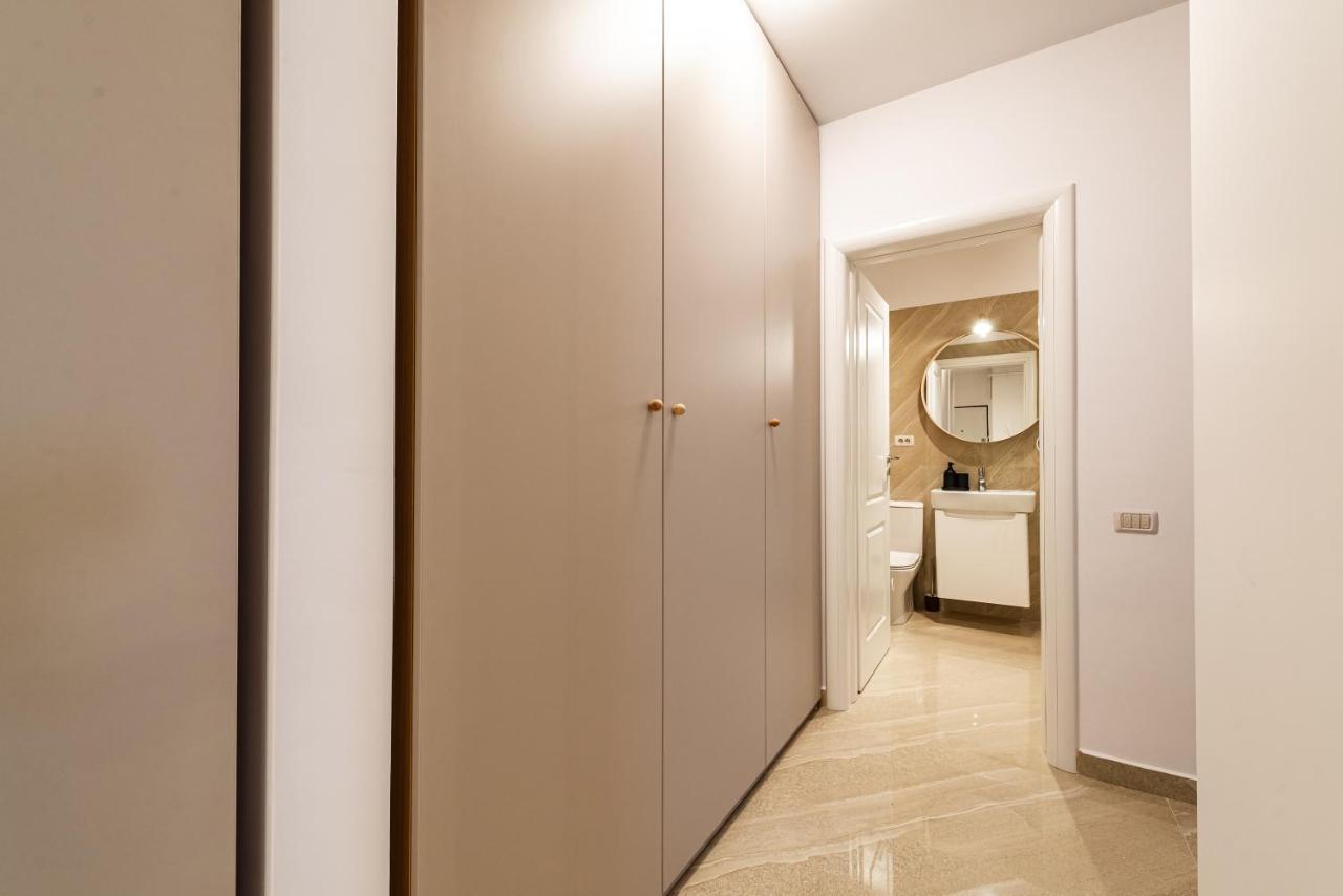 Central Spacious Apartment 506 Bukares Bagian luar foto
